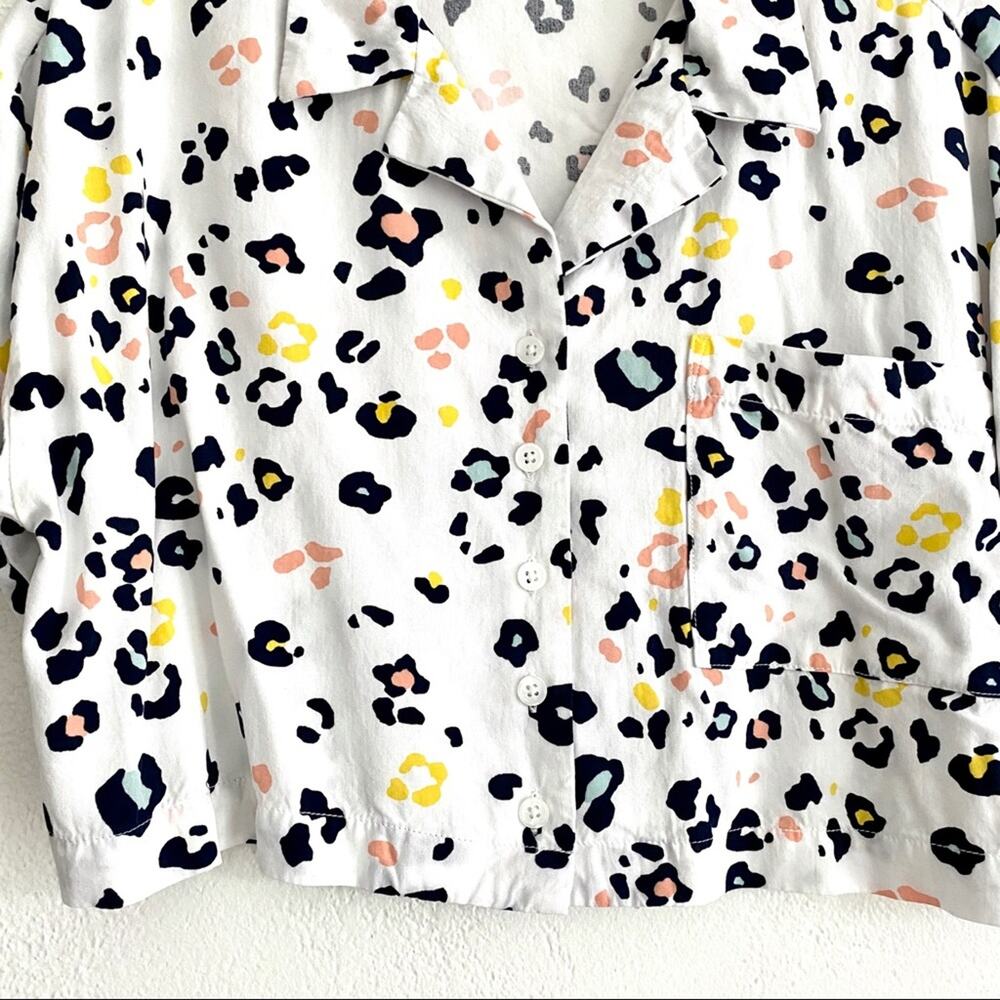 Forever 21 Cropped Colorful Leopard Top Size Small - Picture 7 of 12
